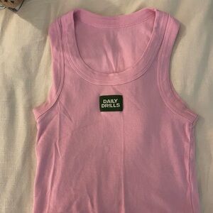 DAILY DRILLS pink logo tank XS/S